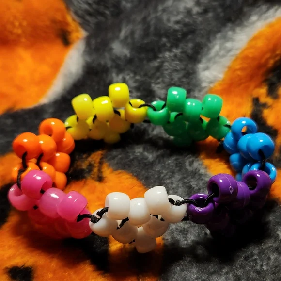 Heart kandi bracelet - Picture 3 of 4